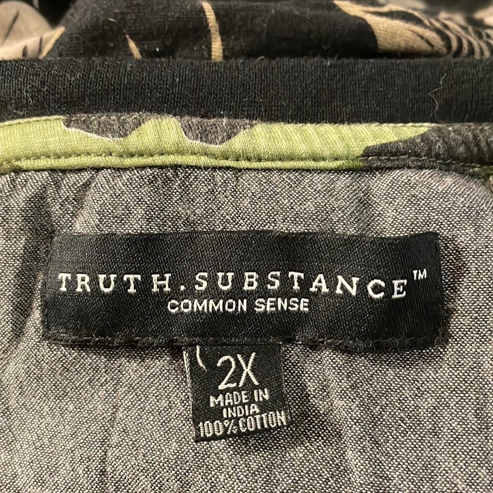 Truth.Substance men’s floral short-sleeve shirt Size 2X
